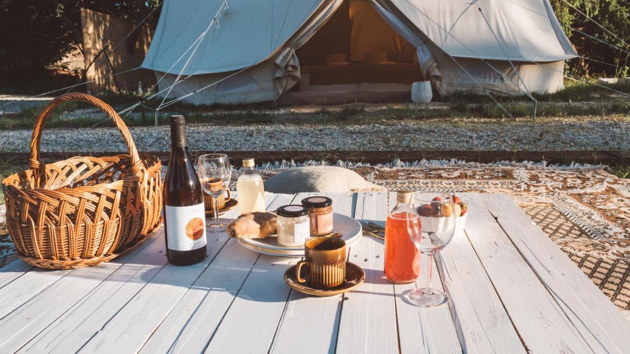 Bozsky Glamp Hotel Валтис Екстериор снимка