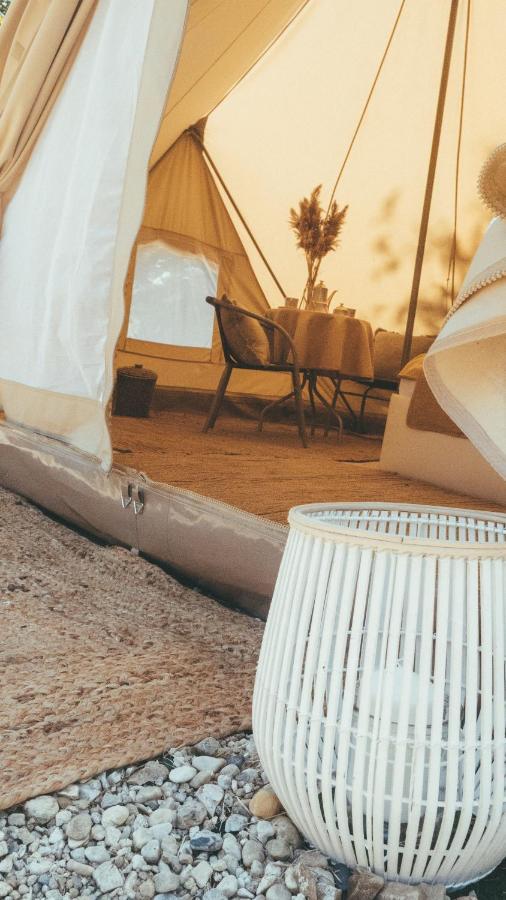 Bozsky Glamp Hotel Валтис Екстериор снимка