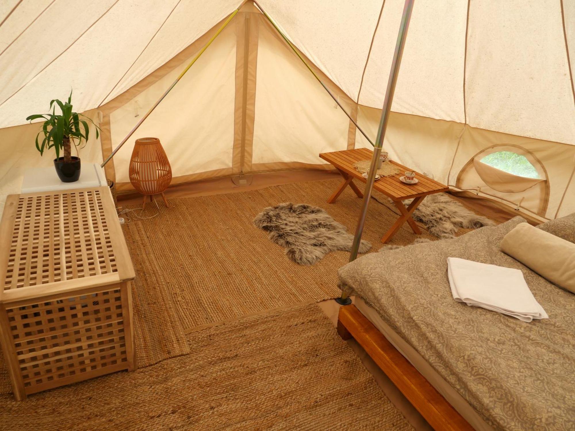 Bozsky Glamp Hotel Валтис Екстериор снимка