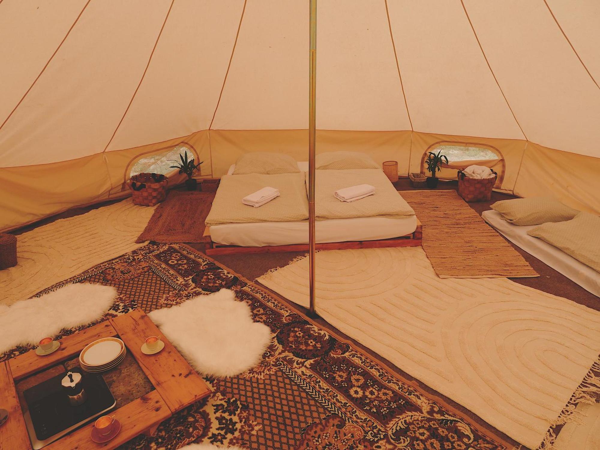 Bozsky Glamp Hotel Валтис Екстериор снимка